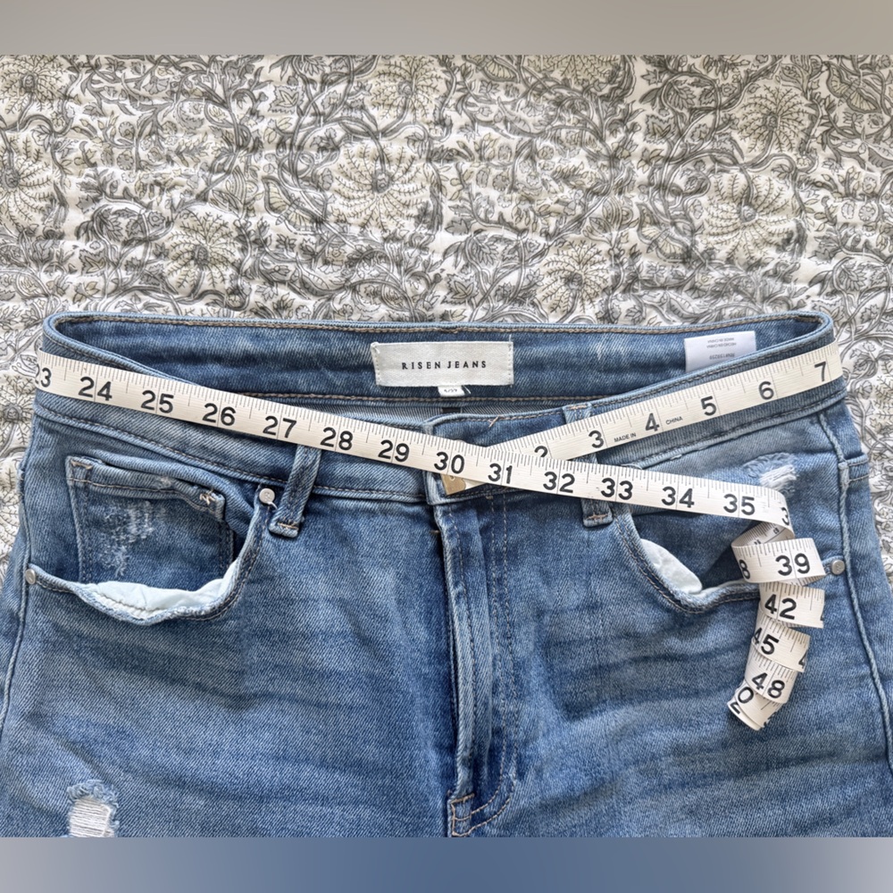 Risen wide leg jeans, distressed with raw edge hem, size 5/27 - Picture 7 of 7